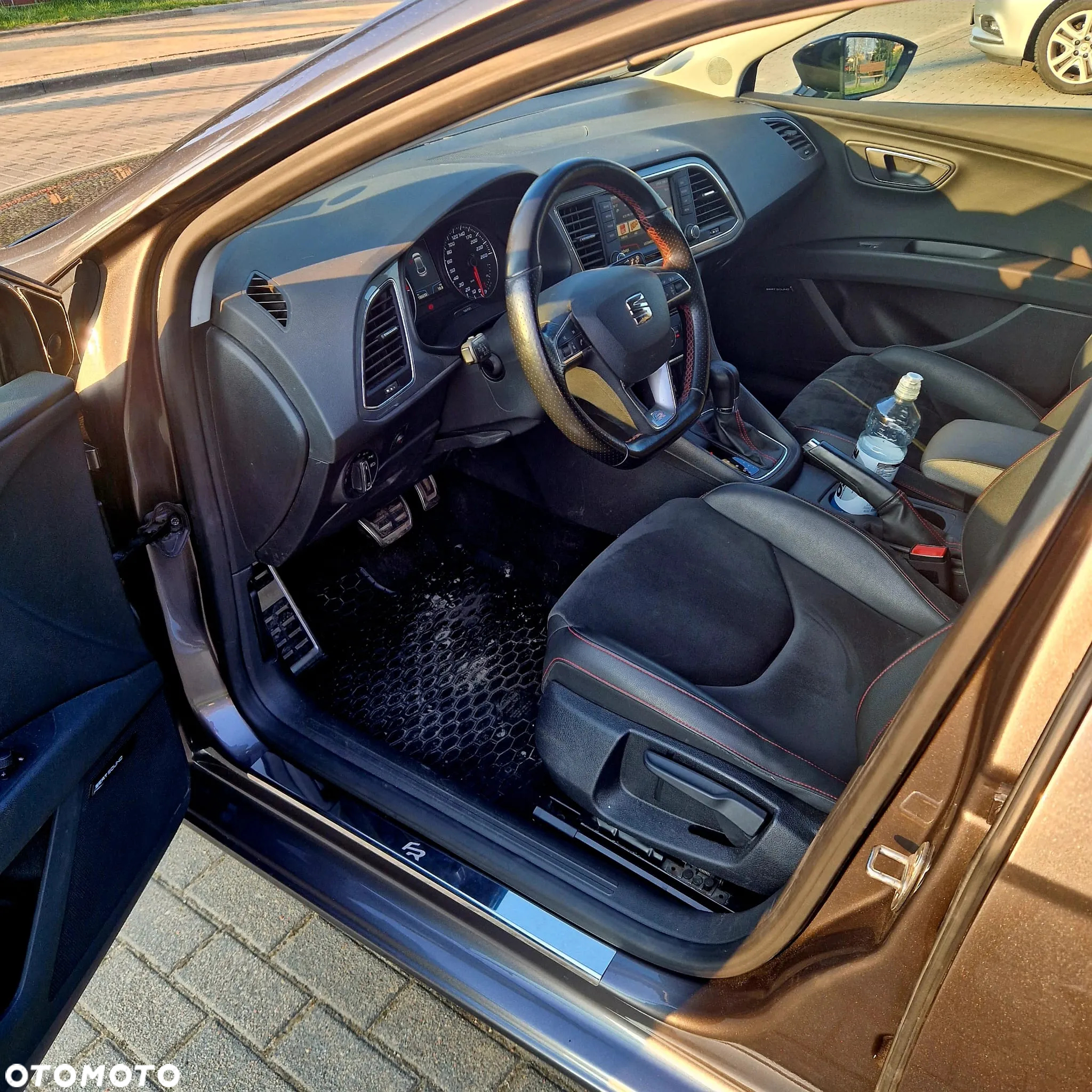 Seat Leon 2.0 TDI DPF Start&Stop DSG FR - 8