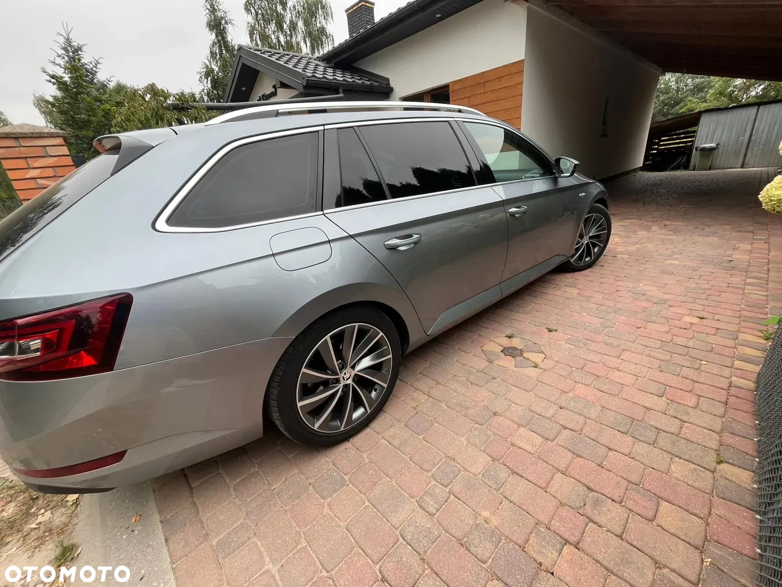 Skoda Superb 2.0 TDI 4x4 L&K DSG - 5