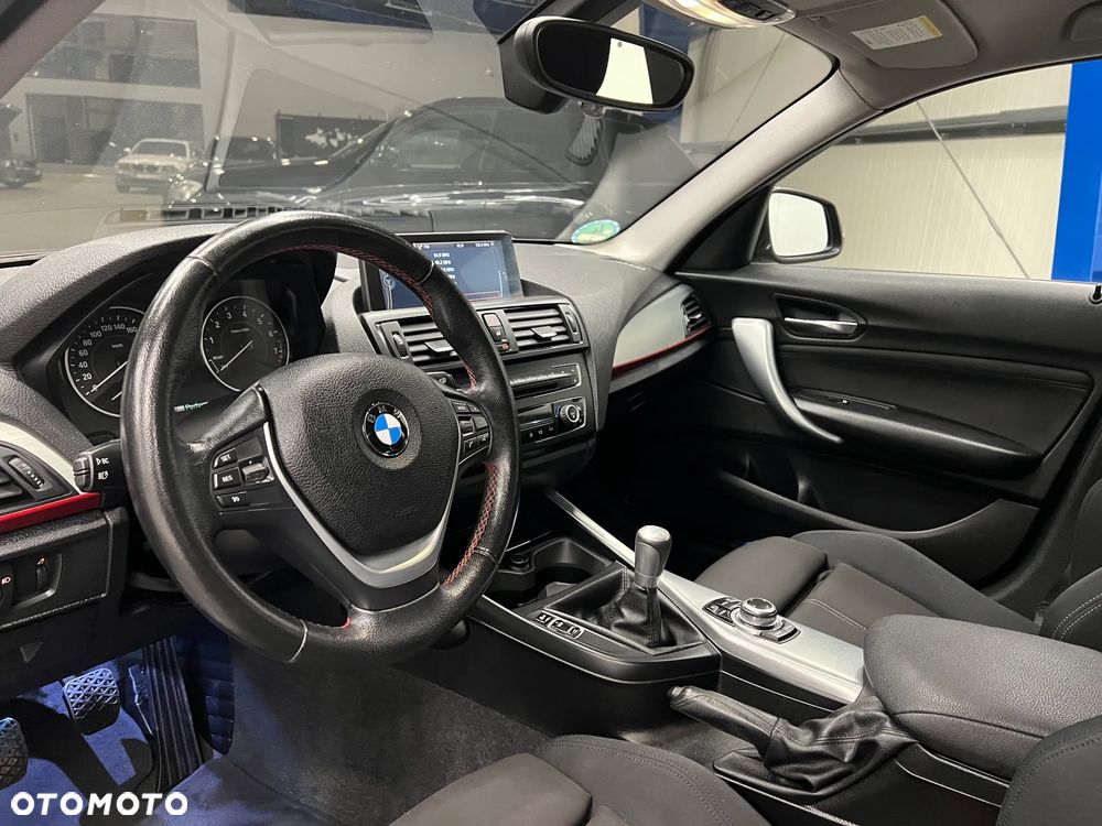 BMW Seria 1 118i Sport Line - 23