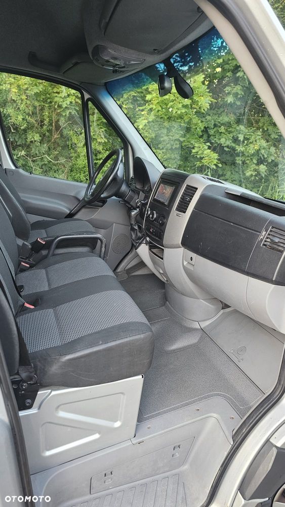 Mercedes-Benz Sprinter - 26
