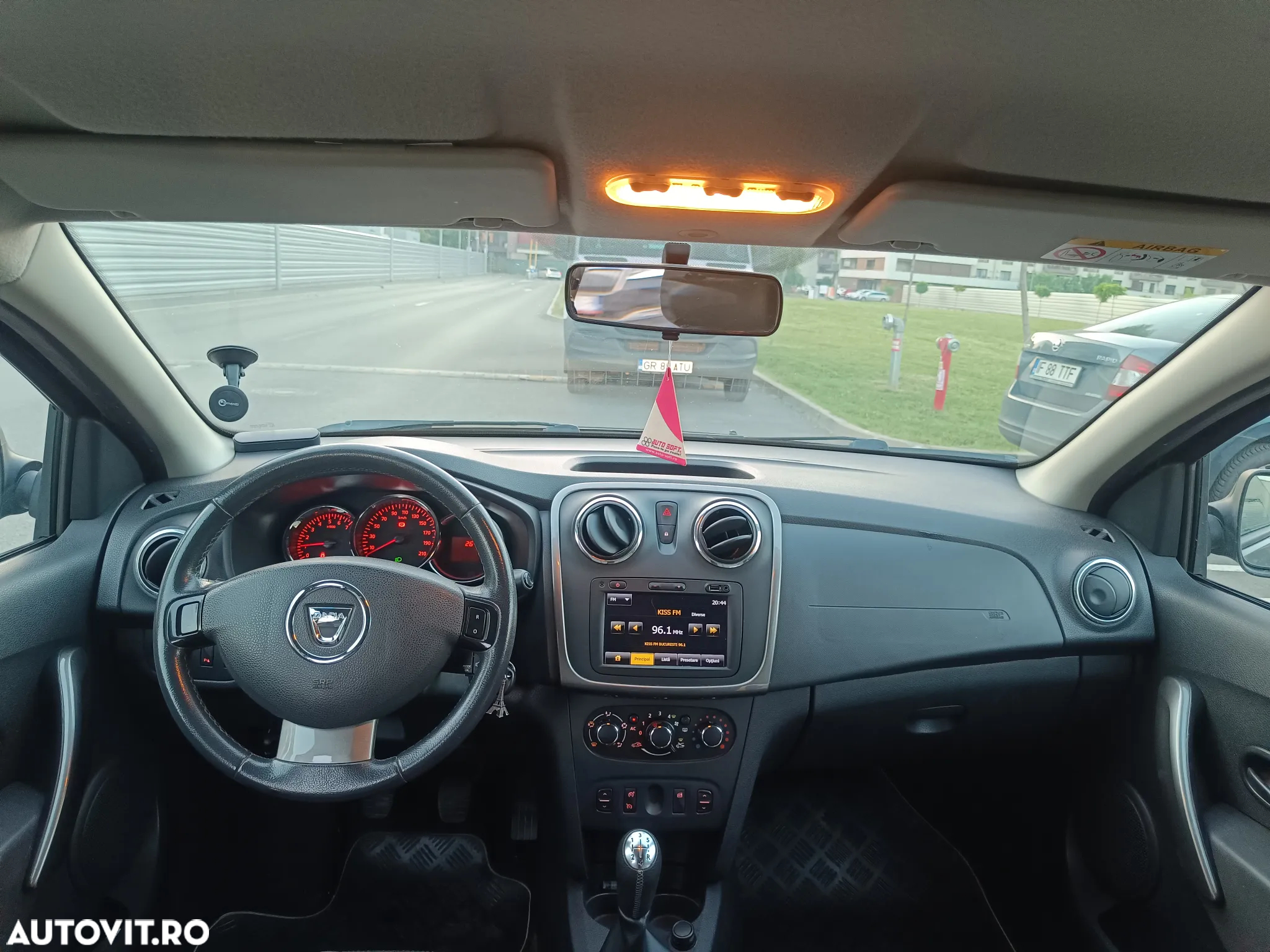 Dacia Logan MCV TCe 90 Prestige - 9