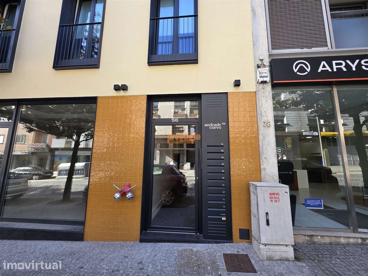 Apartamento T1+1 Venda em Braga (Maximinos, Sé e Cividade),Braga - Grande imagem: 2/26