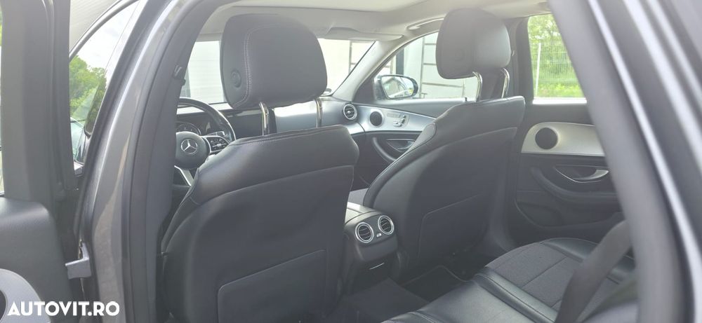 Mercedes-Benz E 220 d 4Matic All-Terrain 9G-TRONIC Avantgarde - 10