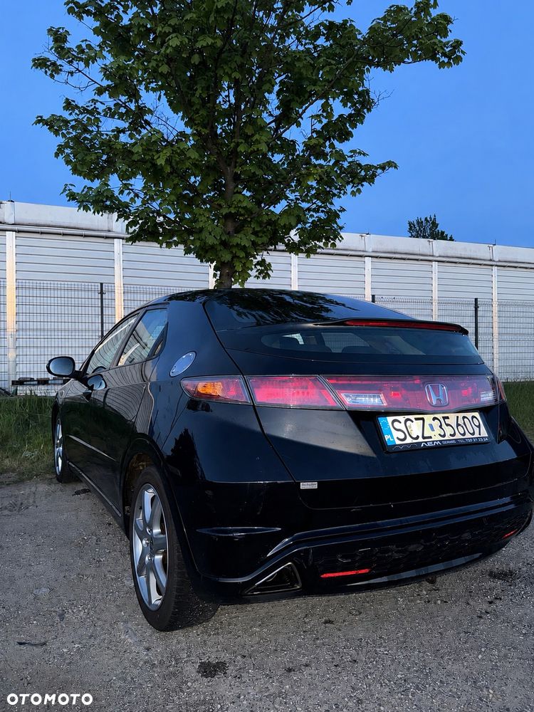 Honda Civic 1.8 Comfort - 1