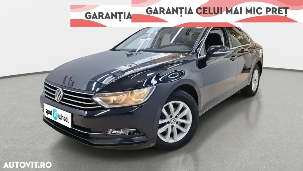 Volkswagen Passat - 1