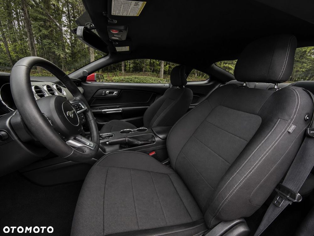 Ford Mustang 3.7 V6 Premium - 10
