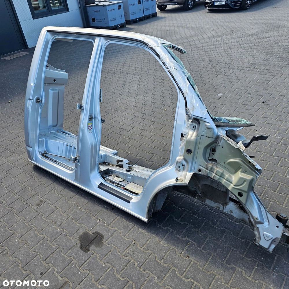 VW T6 DOKA bok ćwiartka podłużnica błotnik PRAWY PRZÓD - 1