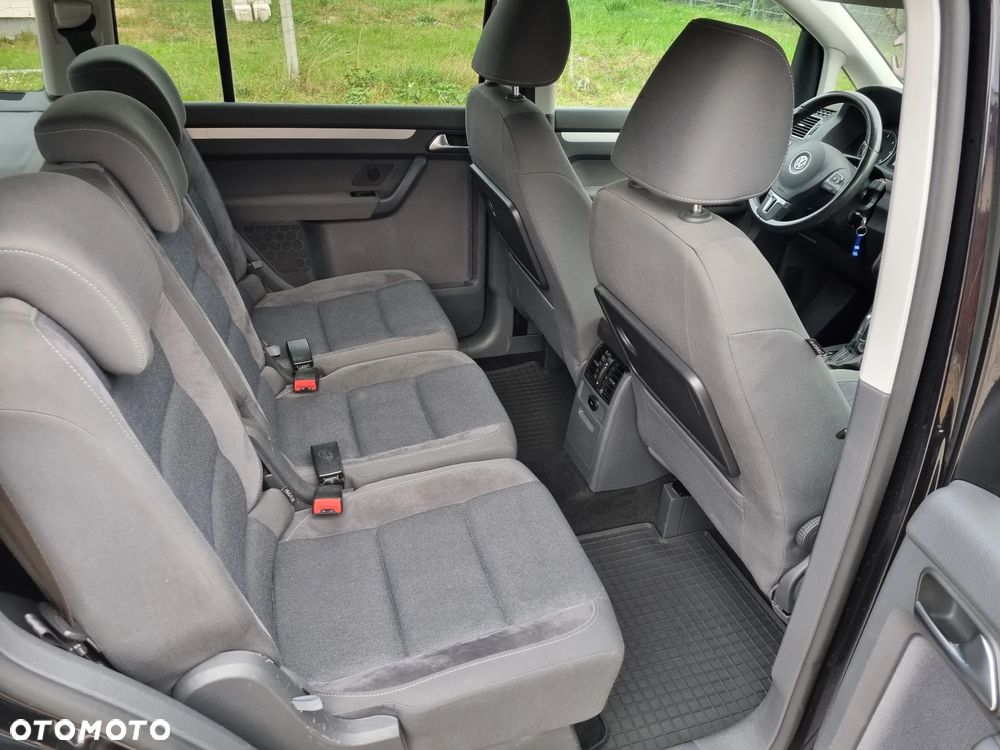 Volkswagen Touran 2.0 TDI DPF DSG STYLE - 21