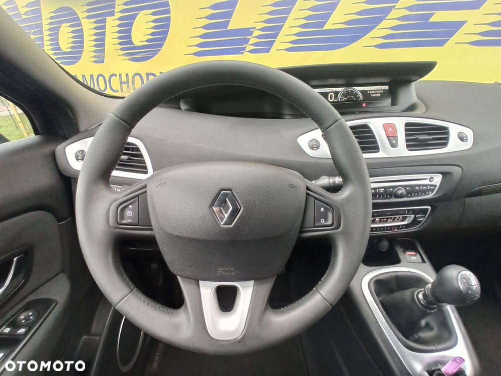 Renault Grand Scenic - 13