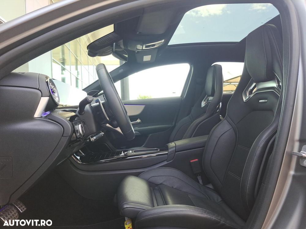 Mercedes-Benz A 35 AMG - 10