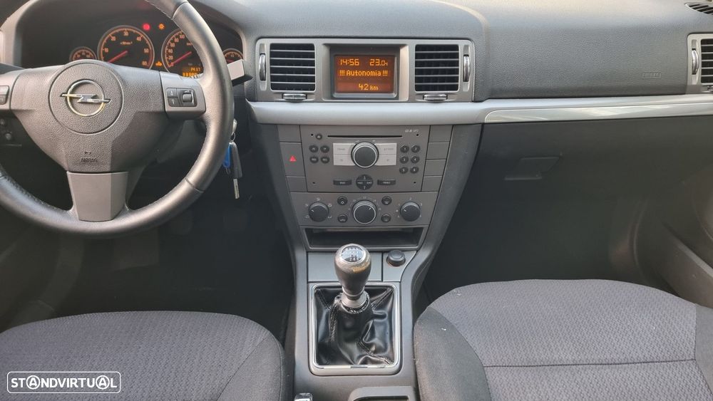 Opel Vectra Caravan 1.9 CDTi Comfort - 18