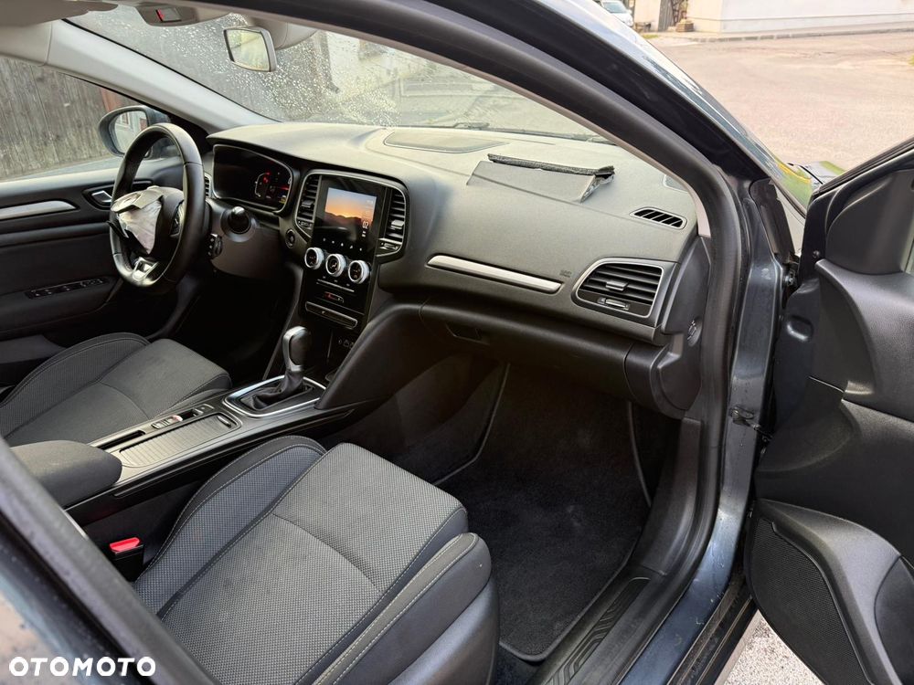 Renault Megane ver-1-3-tce-fap-limited-edc - 26