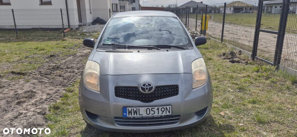 Toyota Yaris 1.3 VVT-i Luna - 2