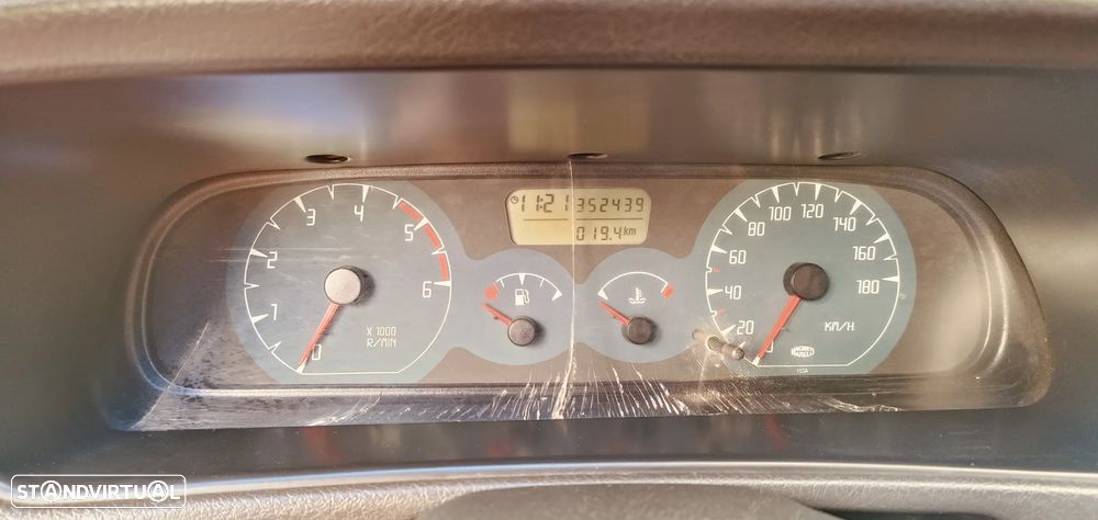 Nissan Terrano II 2.7 TDi S - 6