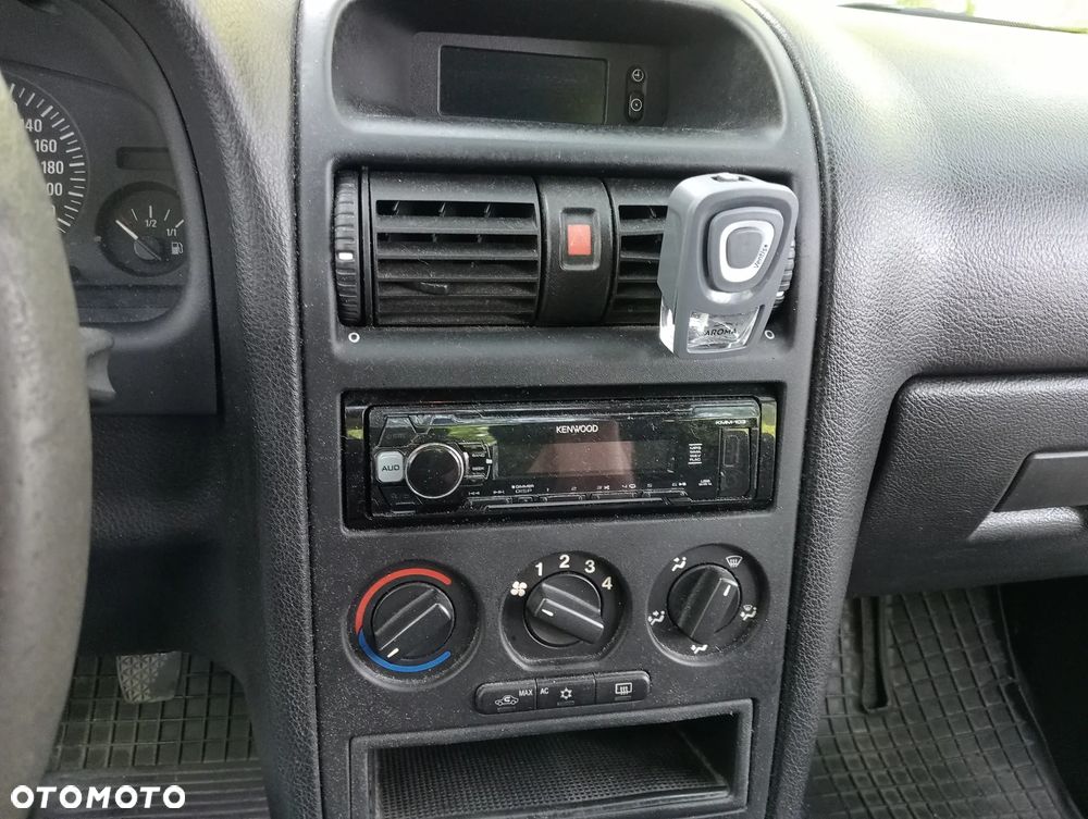 Opel Astra 1.6 Start - 8