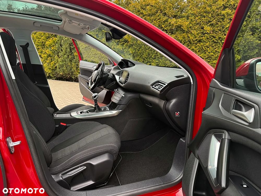 Peugeot 308 BlueHDi 150 Stop & Start Allure - 19
