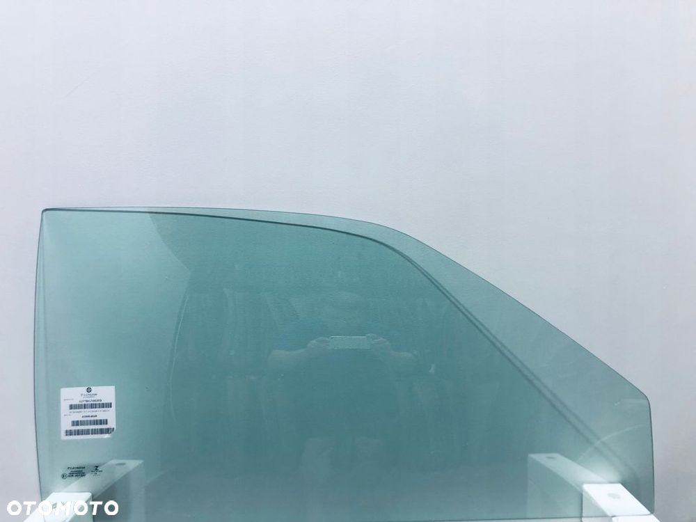 Szyba boczna prawa OPEL ASTRA F HBK 3D 1991-1998 - 1