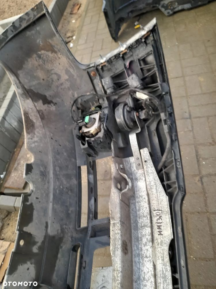 AUDI A4 B6 ZDERZAK PRZEDNI PRZÒD PDC - 13