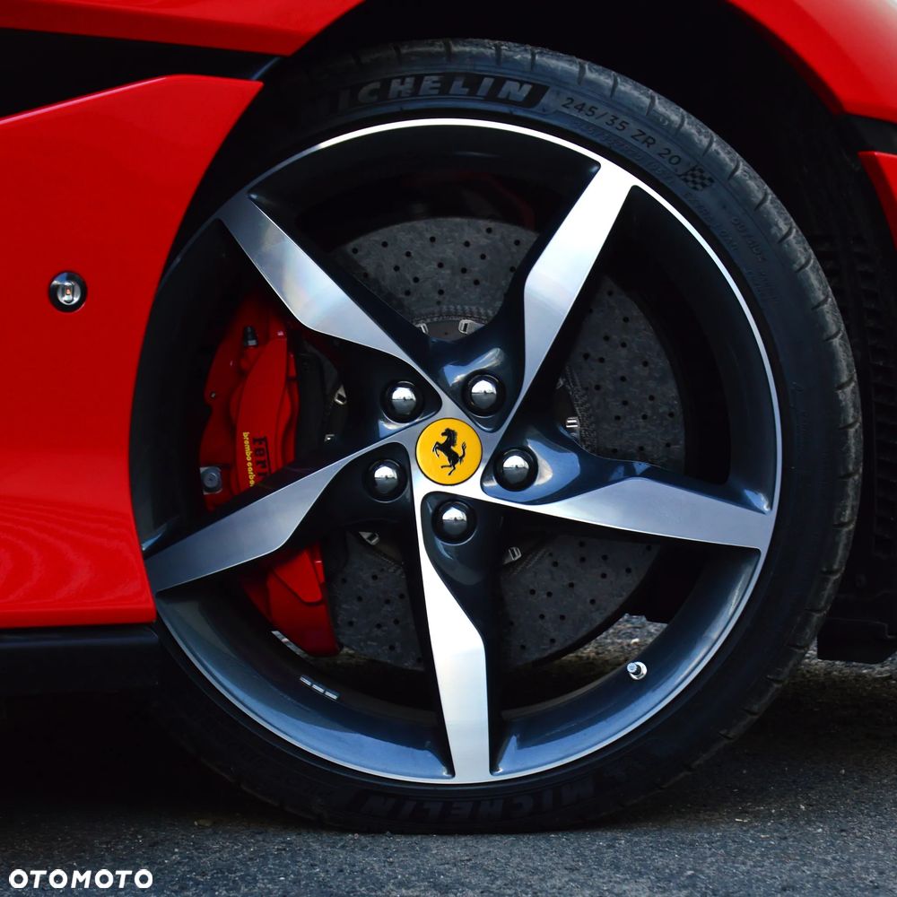 Ferrari Portofino M - 17