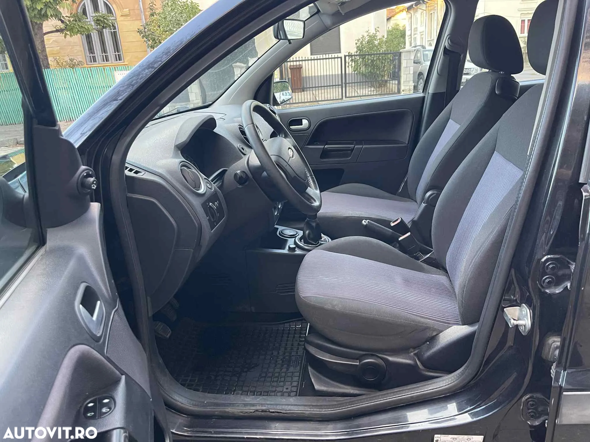 Ford Fusion 1.4 TDCI Comfort - 6