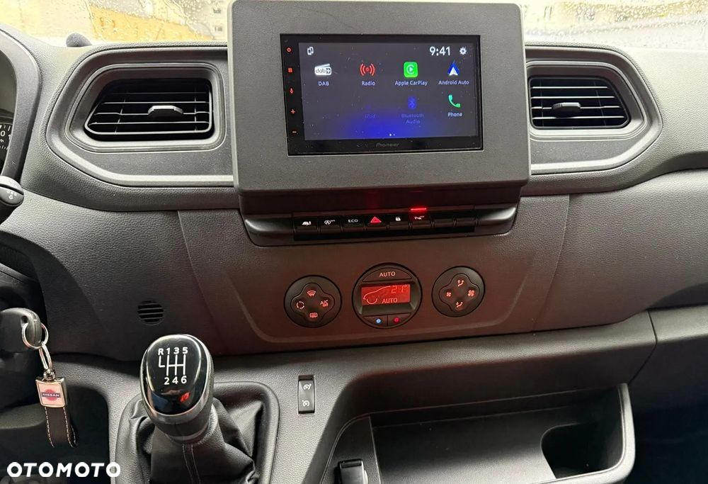 Nissan NV400 - 21