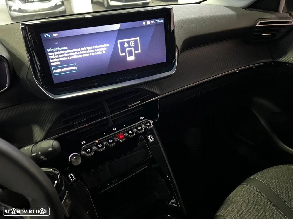 Peugeot 208 1.2 Hybrid Allure e-DCS6 - 22