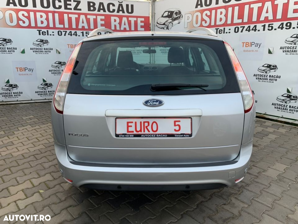 Ford Focus 1.6 16V Ambiente - 4