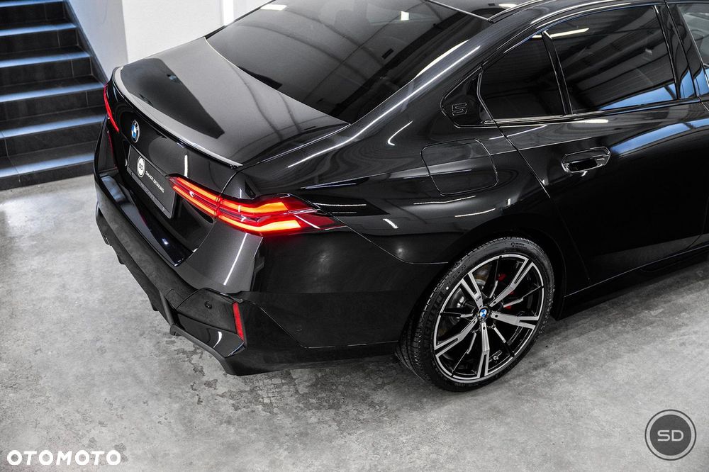BMW Seria 5 520d xDrive mHEV M Sport Edition - 6
