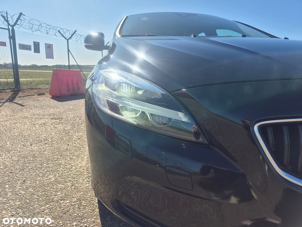 Volvo V40 D2 Drive-E R-Design Kinetic - 9
