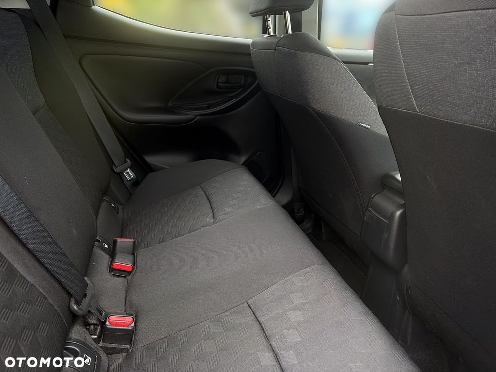 Toyota Yaris Hybrid 1.5 Style - 11