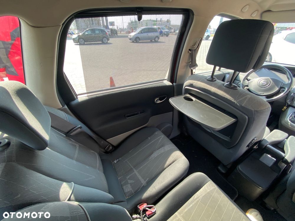 Renault Scenic 1.5 dCi Confort Authentique - 13