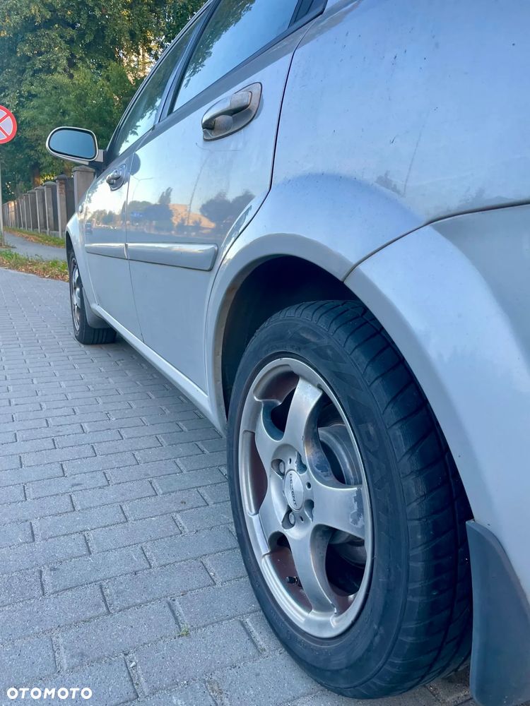 Chevrolet Lacetti - 5