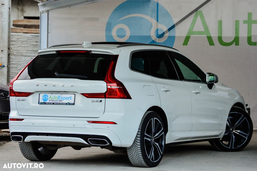 Volvo XC 60 D4 AWD R-Design - 37