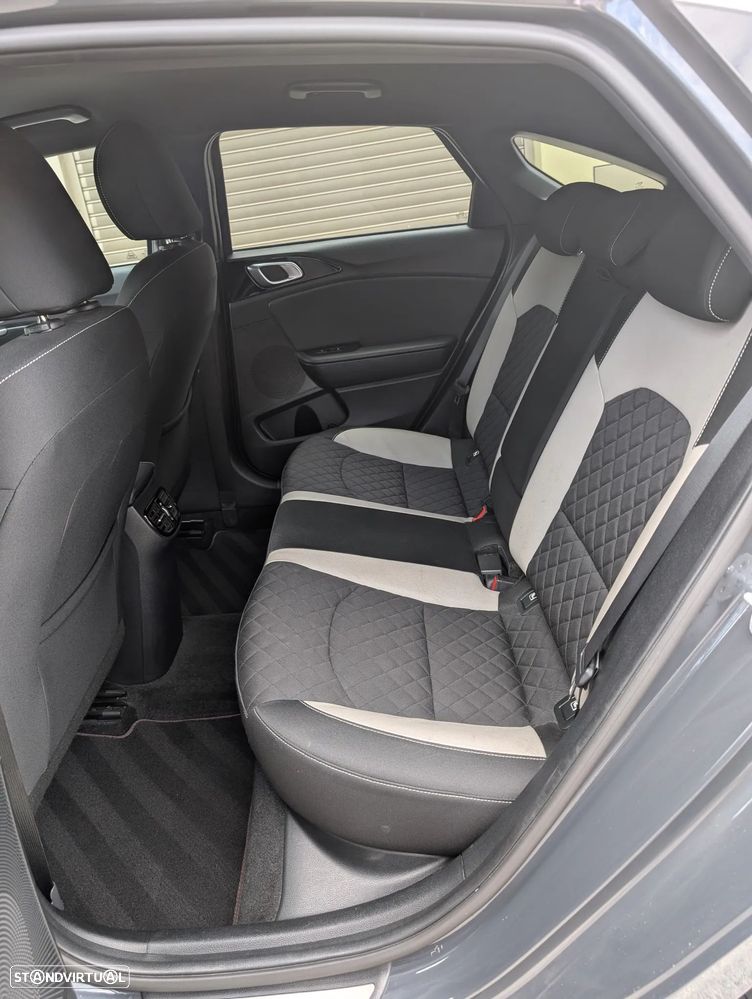 Kia ProCeed 1.6 CRDi DCT7 SCR GT LINE - 3