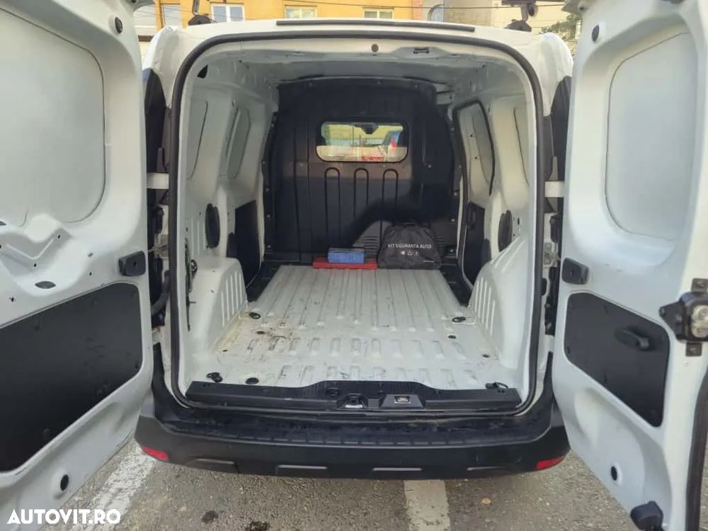 Renault Express - 16