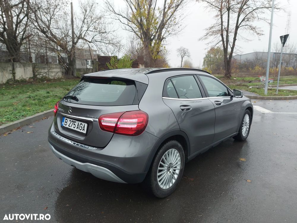 Mercedes-Benz GLA 200 d 4MATIC Aut. - 4