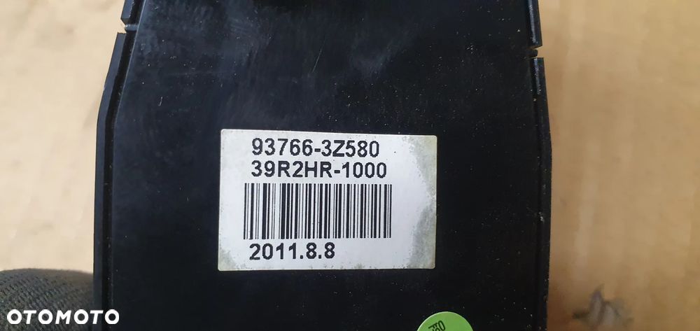 Przełącznik włącznik hamulca ręcznego PDC Auto Hold Hyundai I40 93766-3Z580 - 8