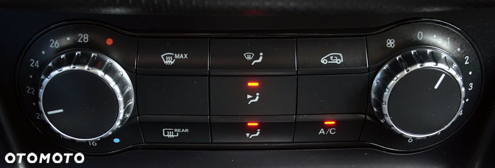 Mercedes-Benz Klasa A 180 (BlueEFFICIENCY) - 22