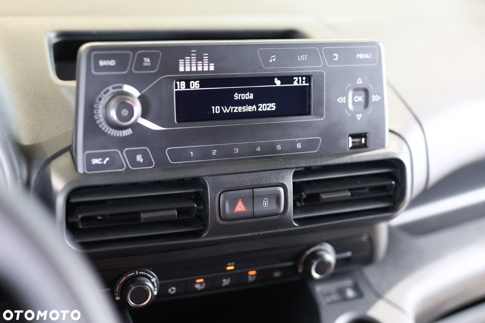 Toyota PROACE CITY - 21