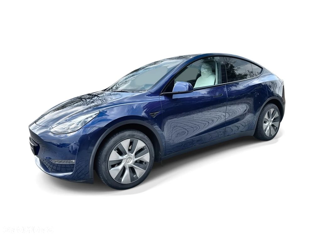 Tesla Y - 1