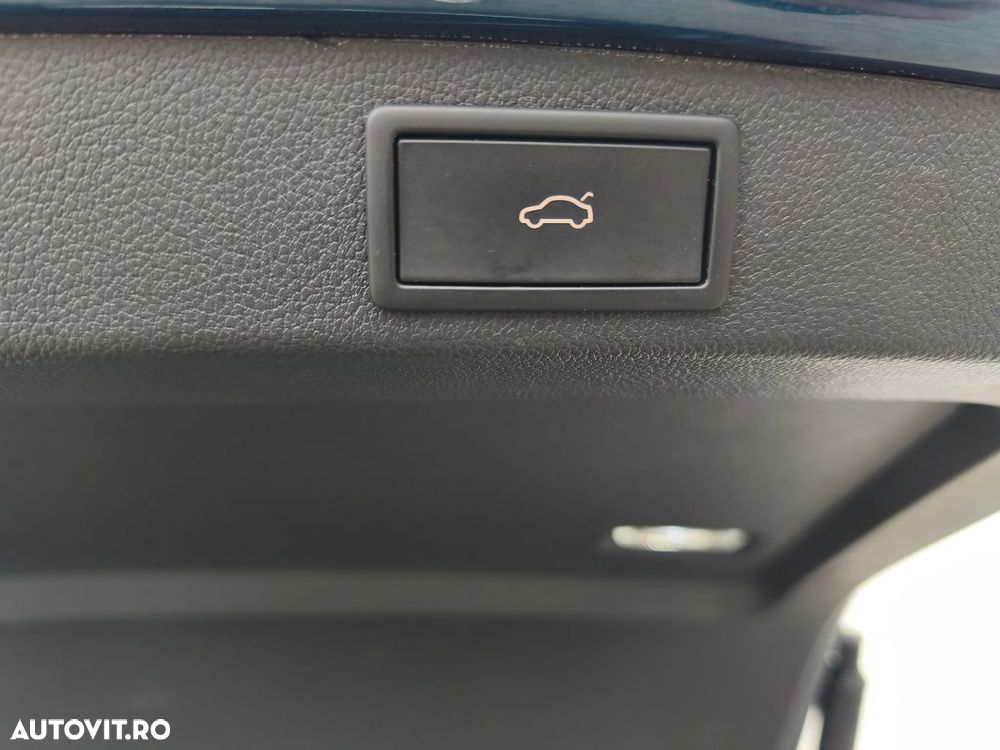 Skoda Superb Combi 2.0 TDI DSG Style - 32