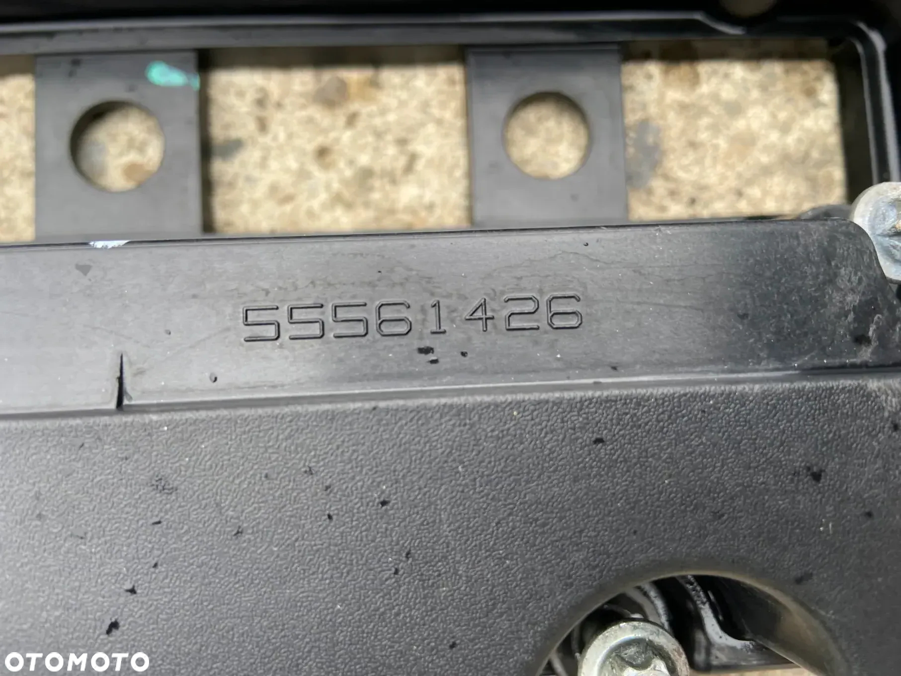 POKRYWA ZAWORÓW CORSA D E ASTRA J INSIGNIA 1.4 1.4TURBO - 3