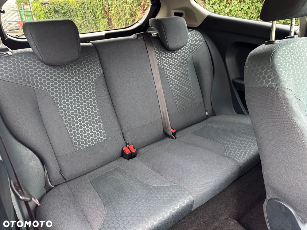 Ford Fiesta 1.4 Champions Edition - 14