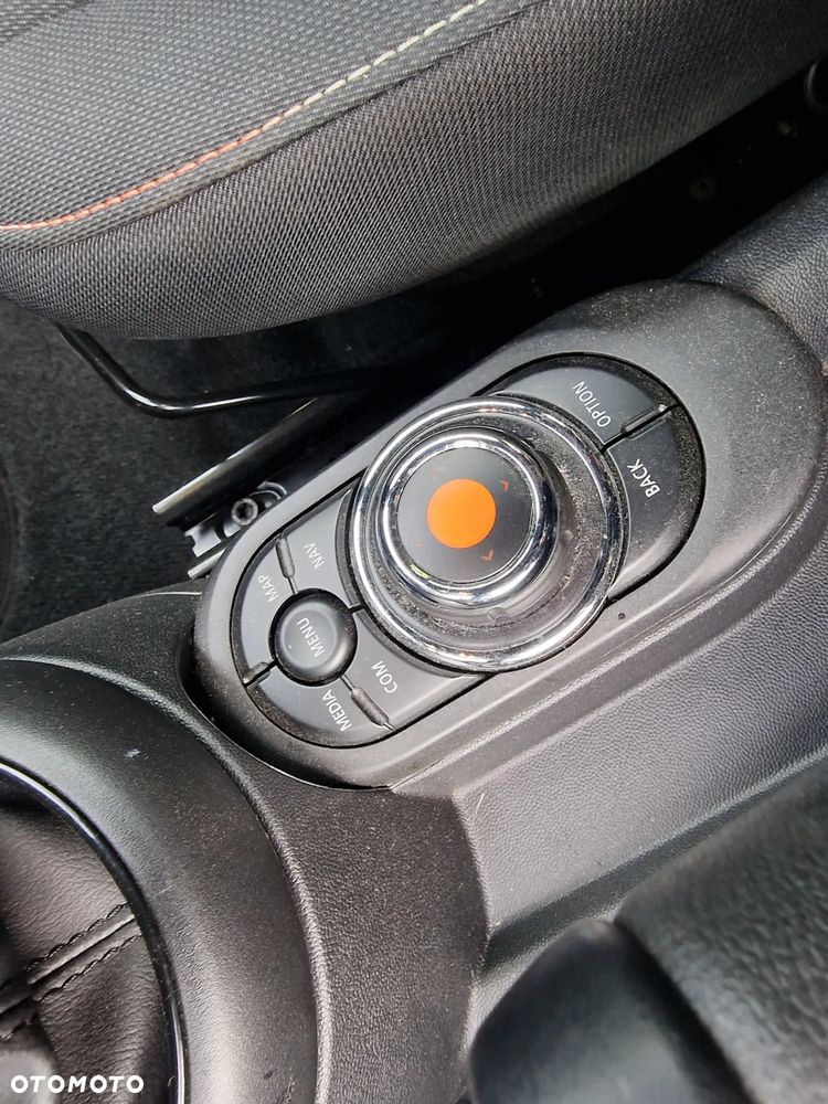 MINI ONE Essential Trim - 28