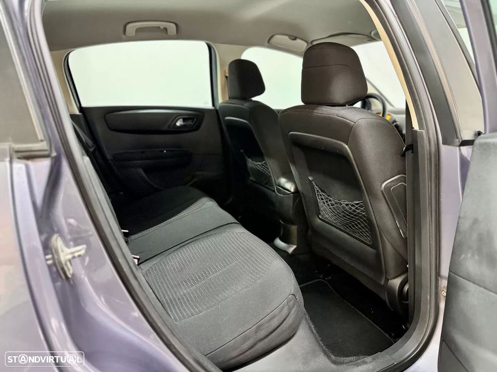 Citroën C4 1.6 HDi Exclusive - 34