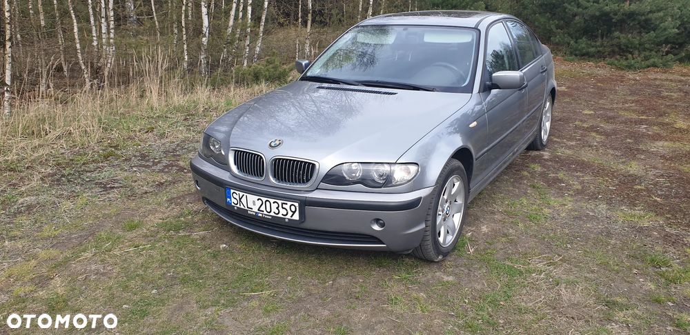 BMW Seria 3 318i - 5