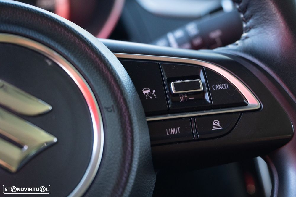 Suzuki Swift 1.2 Dualjet Hybrid Club - 10