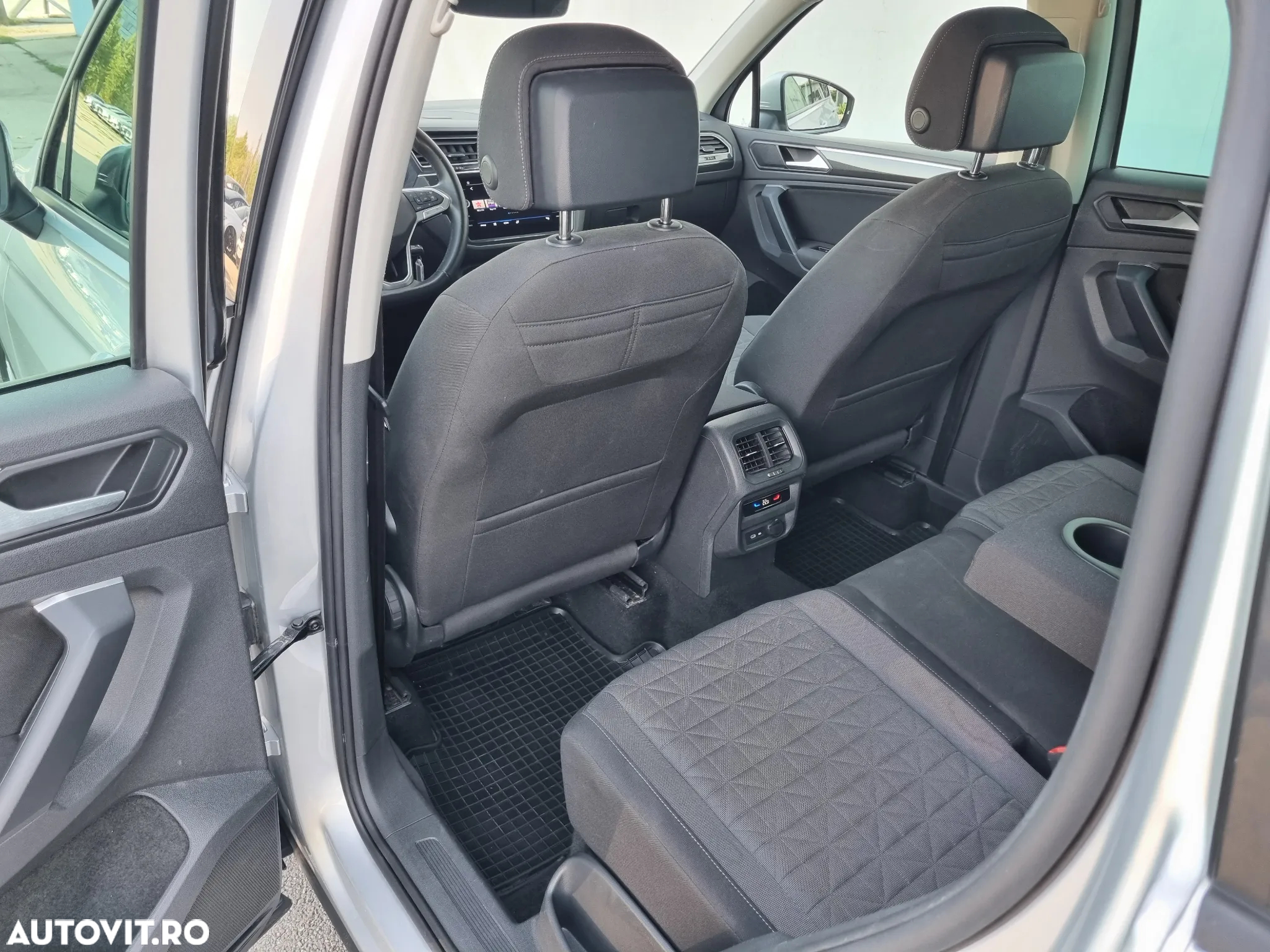 Volkswagen Tiguan 2.0 TDI SCR DSG Life - 11
