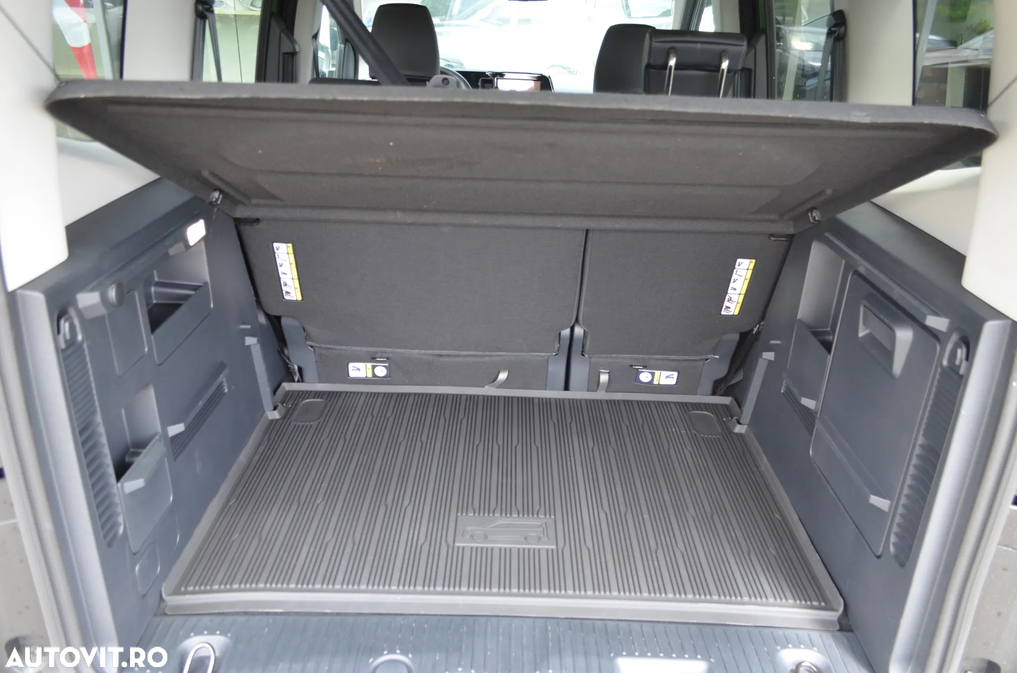 Ford Tourneo Courier 1.0 EcoBoost Active - 9