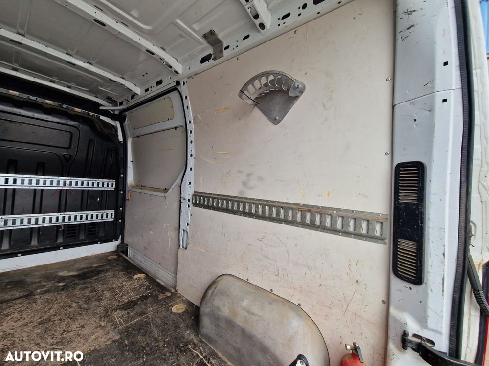 Renault MASTER FURGON 2.3D 131CP MANUAL - 12